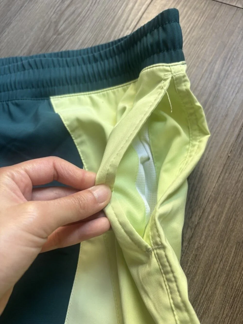 NWT Gilly Hicks Hollister Green Yellow Swim Trunks With Liner Sz XXL